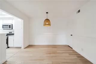 Photo #5: NP23182000 Listing