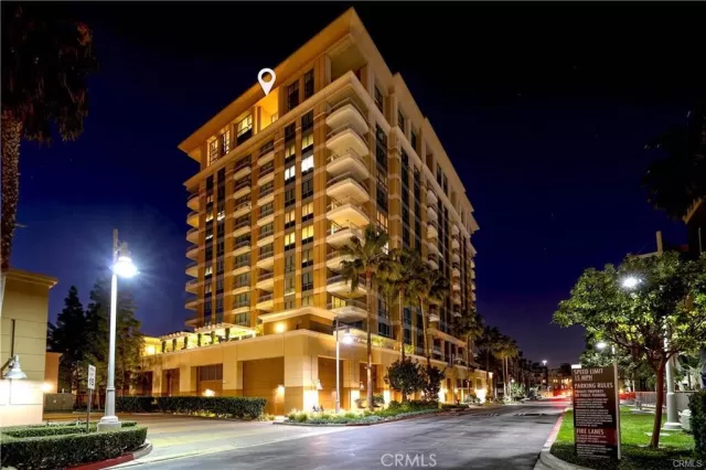 MLS: NP23185412 Condo For Sale