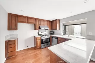 Photo #2: NP23193466 Listing 