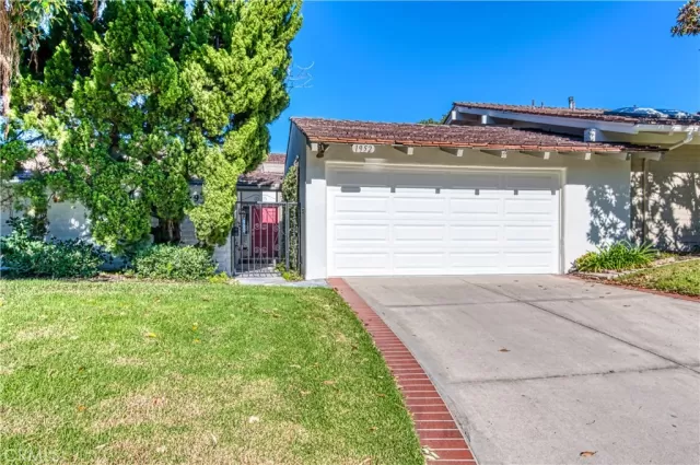 MLS: NP23202775 Condo For Sale