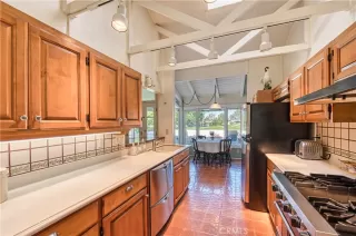 Photo #5: NP23202775 Listing 