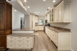 Photo #4: NP23203269 Listing 