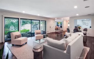 Photo #5: NP23206581 Listing 