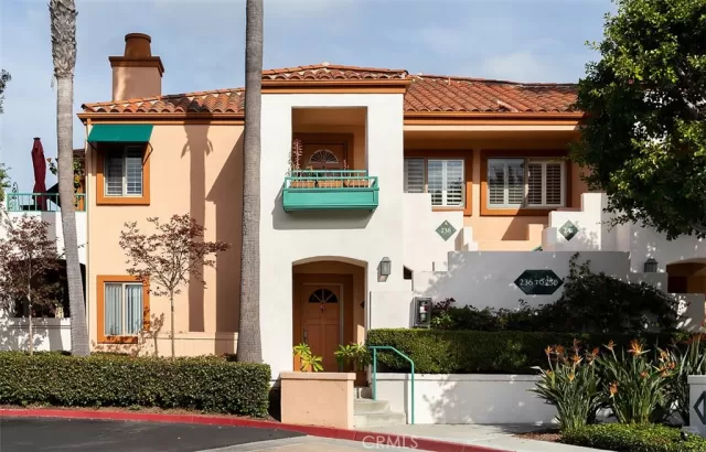 MLS: NP23220054 Condo For Sale