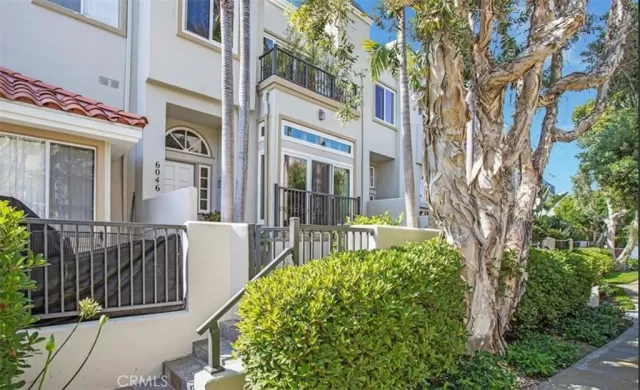 MLS: NP23222114 Condo For Sale