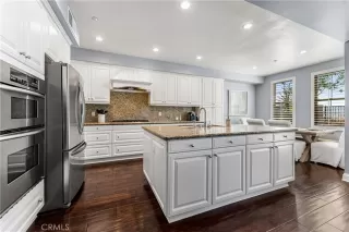 Photo #6: NP23226626 Listing