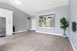 Photo #6: NP24005061 Listing 