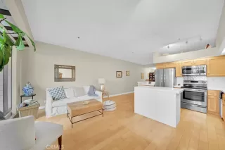 Photo #4: NP24010863 Listing 