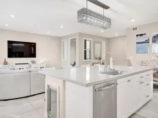 Photo #2: NP24018124 Listing