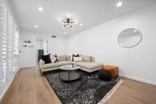 Photo #3: NP24045832 Listing