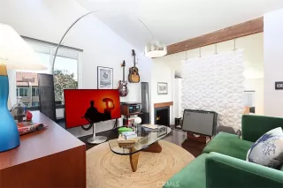 Photo #2: NP24054136 Listing 