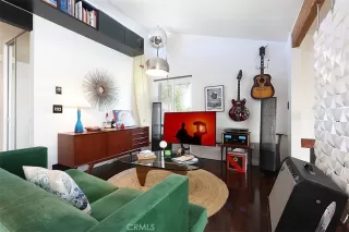 Photo #3: NP24054136 Listing 