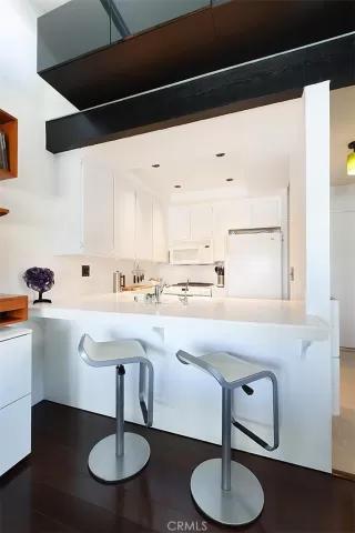 Photo #5: NP24054136 Listing 