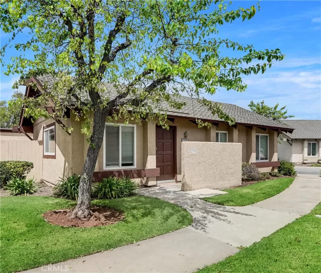 MLS: NP24069710 Condo For Sale