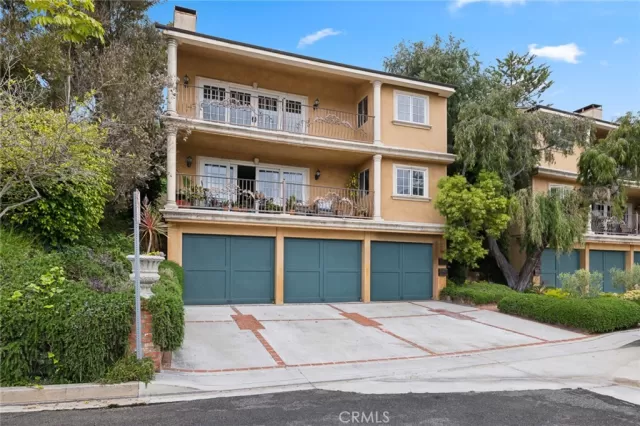 MLS: NP24080106 Condo For Sale