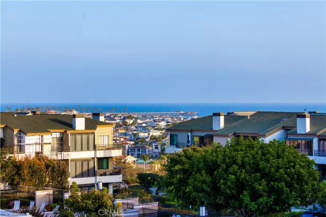 MLS: NP24082442 Condo For Sale