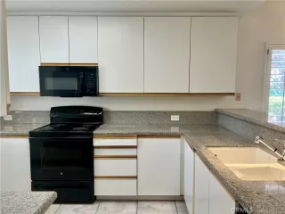 Photo #5: NP24086474 Listing 