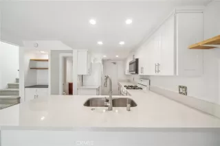 Photo #6: NP24096284 Listing 