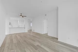 Photo #3: NP24096590 Listing