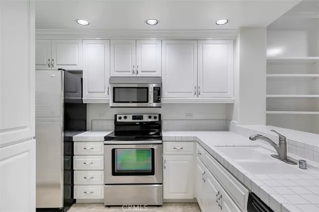 MLS: NP24102691 Condo For Sale