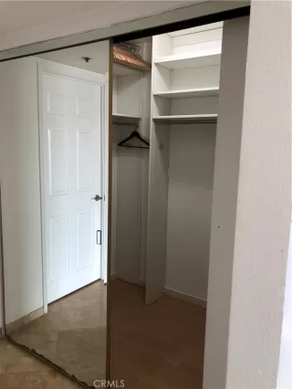 Photo #5: NP24120012 Listing 