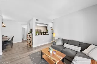 Photo #4: NP24128149 Listing 