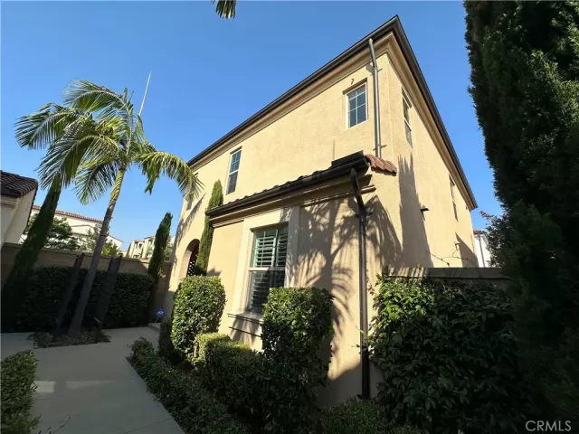 MLS: NP24146358 Condo For Sale