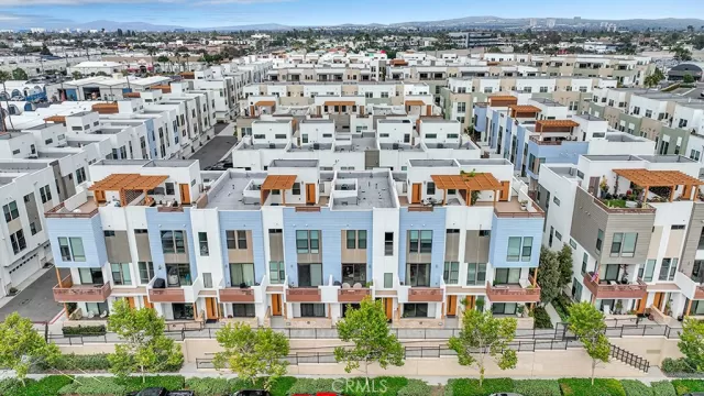 MLS: NP24149905 Condo For Sale