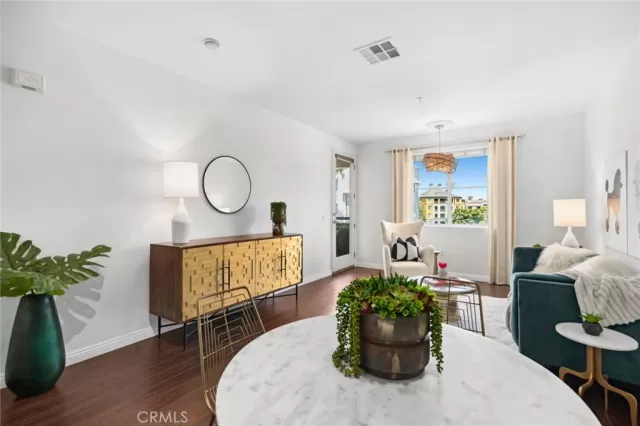 MLS: NP24156906 Condo For Sale