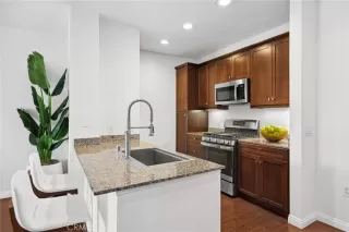 Photo #5: NP24156906 Listing 