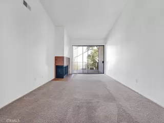 Photo #5: NP24172329 Listing 