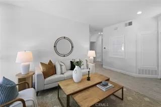 Photo #2: NP24174786 Listing 