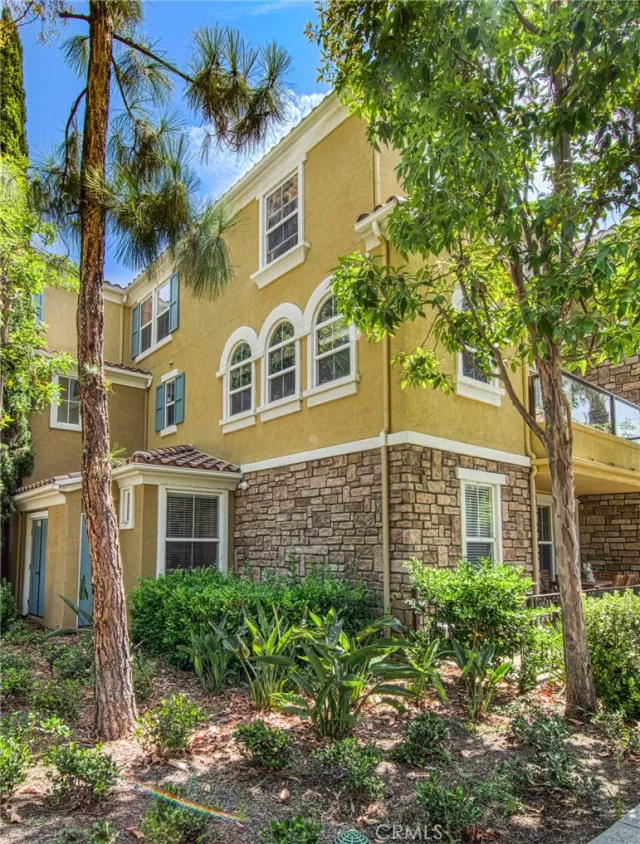 MLS: NP24177139 Condo For Sale