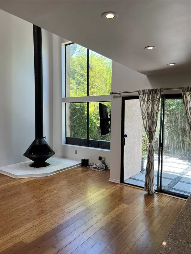 MLS: NP24189729 Condo For Sale