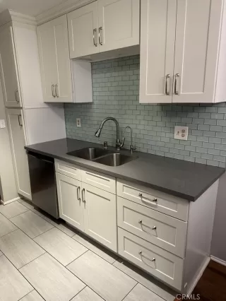 Photo #2: NP24196540 Listing 