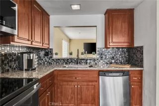 Photo #4: NP24200443 Listing