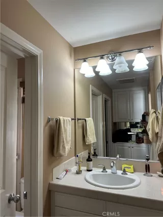 Photo #4: NP24210593 Listing 