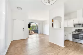 Photo #4: NP24221300 Listing 