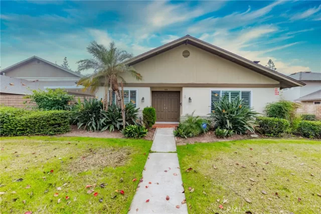 MLS: NP24244003 Condo For Sale