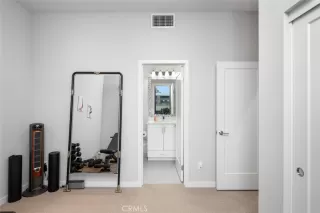 Photo #4: NP25006767 Listing 