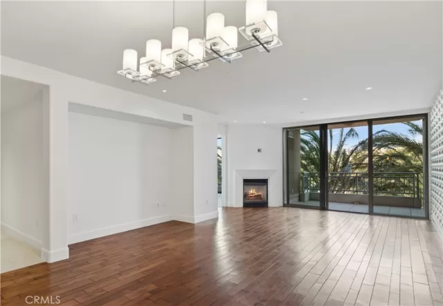 MLS: NP25010385 Condo For Sale