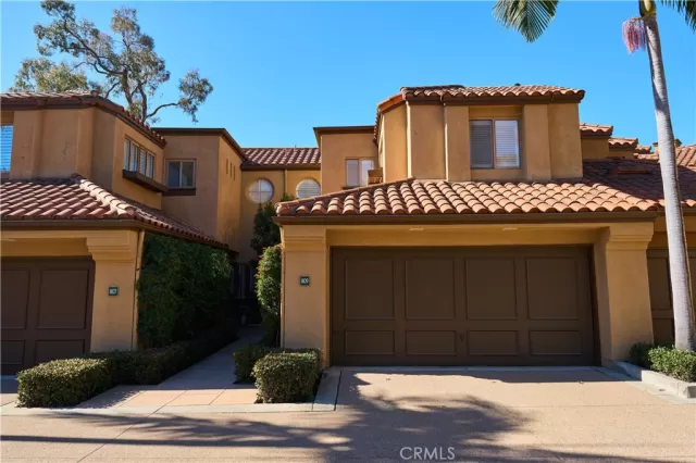 MLS: NP25013095 Condo For Sale