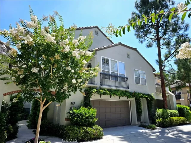 MLS: NP25015572 Condo For Sale