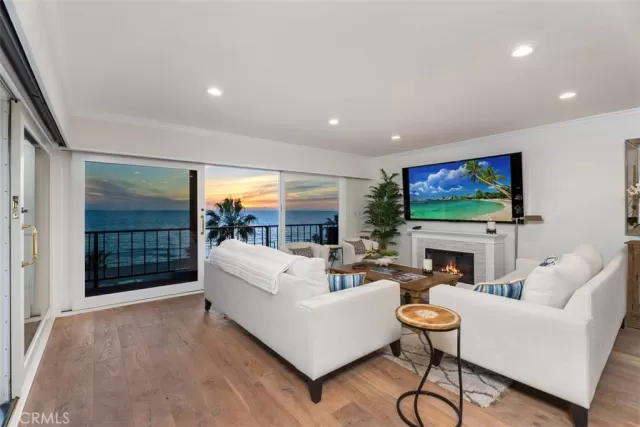 MLS: NP25028670 Condo For Sale