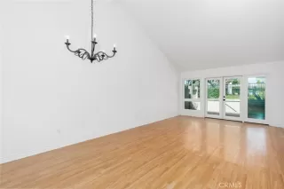 Photo #3: NP25036273 Listing 