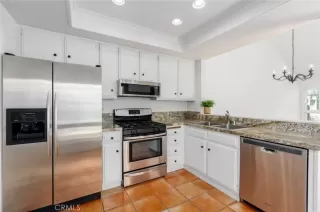 Photo #4: NP25036273 Listing 