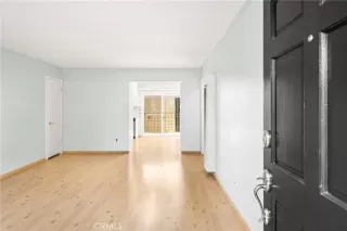 Photo #3: NP25037539 Listing 