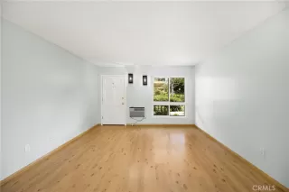 Photo #4: NP25037539 Listing 