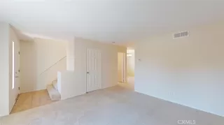 Photo #3: NP25037768 Listing