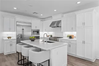 Photo #3: NP25039188 Listing 